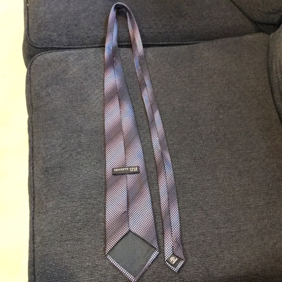 Kenneth Cole Men's 100% Imported Handmade Silk Shimmer Geometric Design Necktie - Picture 10 of 14